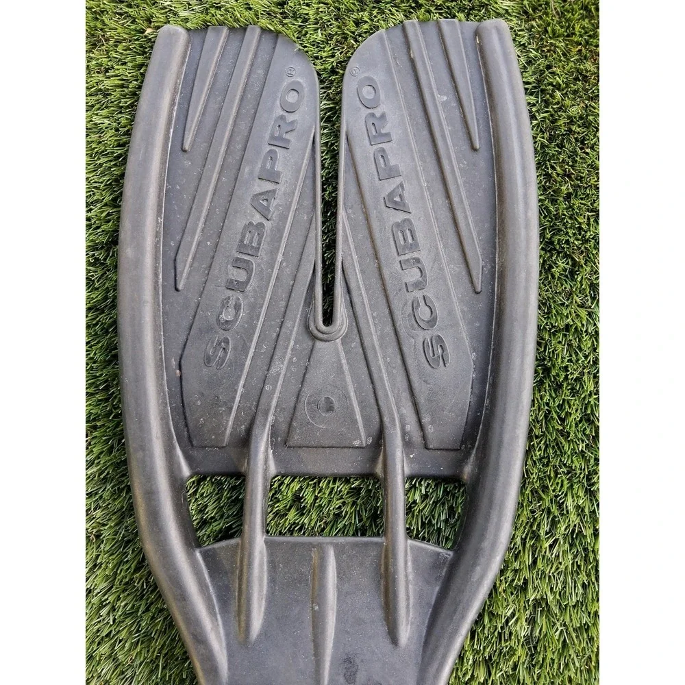Scubapro Twin Jet Max Split Fins Medium Open Heel Black Dive Fins Made in U.S.A